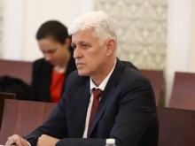 Министърът на отбраната Димитър Стоянов: Ще бъде изготвен анализ на излишната техника и въоръжение