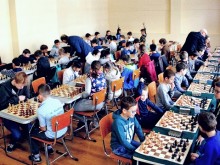Задава се детски турнир по ускорен шах за купите на вестник "НахОДКи" във Варна