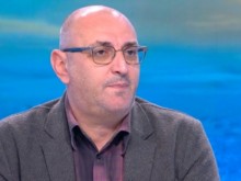 Милен Керемедчиев: Вкопчваме се във военна техника, която скоро ще стане музеен експонат