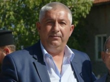 Кмет хвърли партийната си книжка