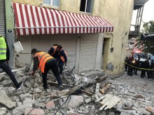 Над 30 души са пострадали в резултат на земетресението в Измир, регистрирани са леки щети