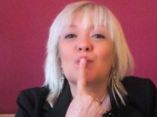 Изпълнителката на "Лиляно, моме" откри два човешки зъба в брашно