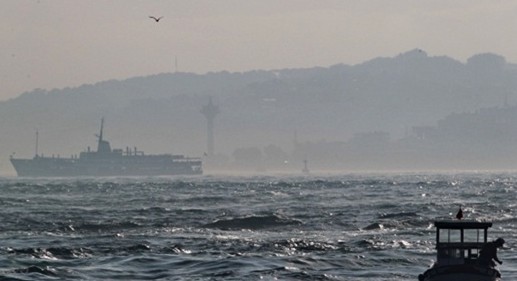 Корабоплаването в Дарданелите е спряно заради мъгла