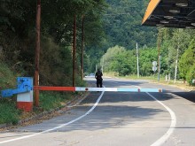 ВМРО: Два автобуса с младежи и студенти са спрени на граничен пункт Олтоманци при Сърбия