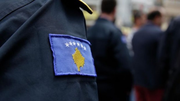 Над 300 полицаи косовски сърби подадоха оставка