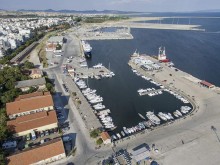 Гърция е на път да отмени търга за пристанището в Александруполис