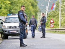Полицаите от Северно Косово са получавали двойно заплащане – и от Прищина, и от Белград, твърди експерт