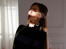 Глория вае тяло на 20-годишна с много процедури