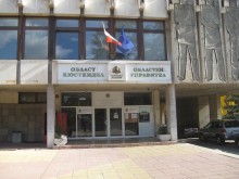 Глад за счетоводители, касиери, шивачи и строители в Кюстендил