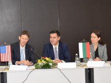 Министър Стоянов: Американските инвестиции у нас са близо 850 млн. евро