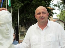 Кметът на М. Търново за загиналия полицай: Дали тази агресия не е нов етап от нахлуването на емигрантската вълна