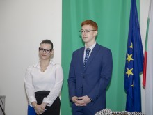 Единадесетокласниците Диана Щерева и Георги Георгиев са новата двойка млади омбудсмани на Стара Загора