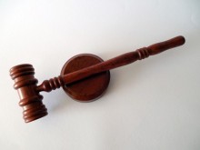Апелативният съд във Варна остава ареста на обвинен за опит за грабеж