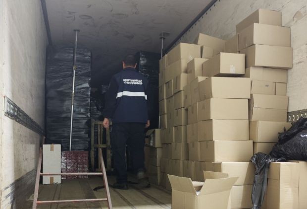 5 100 000 къса контрабандни цигари задържаха митническите служители в Силистра