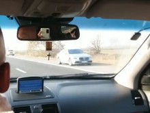 Какво става на АМ "Тракия"? Коли една след друга в насрещното!