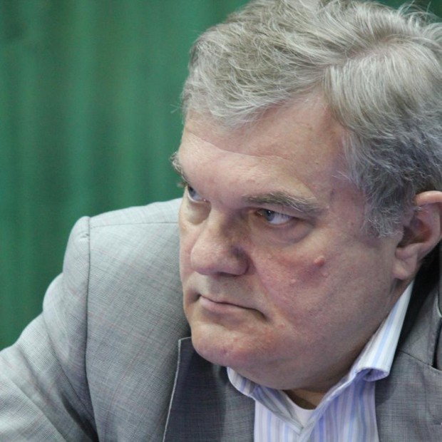 Румен Петков призова да не се спекулира с трагедията с убития служител на МВР