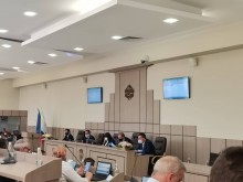 Опитват да намалят заплатите на общинските съветници в Бургас