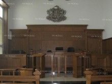 Районният съд в София заседава по гражданско дело Сотир Цацаров срещу Кирил Петков