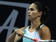 Изабелла Шиникова приключи участието си на турнир в Египет във втория кръг