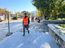 Текат усилени ремонти на улици и спортни обекти в Куклен
