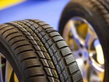 Какво означават цветните ивици и точки върху автомобилните гуми?