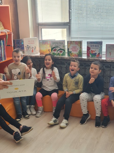 Акция "Детски книжки" е новата инициатива на "Капачки за благотворителност - МБАЛ-Добрич"