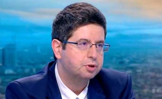 Петър Чобанов: В срок от две години минималната заплата трябва да стане 50% от средната