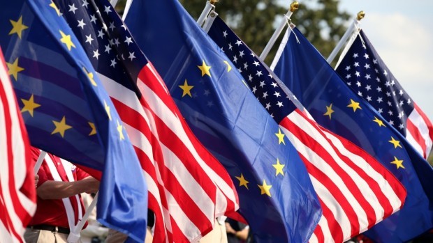 САЩ и ЕС трябва да се обединят срещу икономическата мощ на Китай, иначе загубят