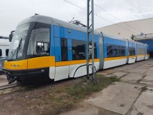 Йорданка Фандъкова: Първият от 29 нови трамвая вече пътува към София