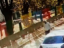 Полицията във Варна издирва мъж, нападнал 11-годишно дете