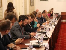 "Демократична България" иска въвеждане на преброителни центрове, внесе законопроект за изменение на Изборния кодекс