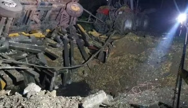 Двама души загинаха при експлозия в село в Източна Полша