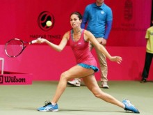 Шиникова достигна 1/2-финалите на двойки във Франция