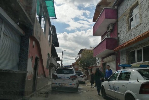 Трима са арестувани при полицейска акция в кв."Надежда"
