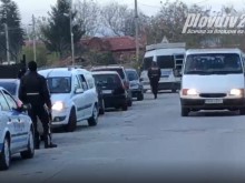 МВР Пловдив проговори за изчезналото дете, селото почерня от полиция!