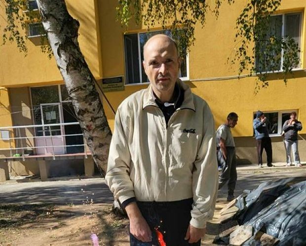 Продължава издирването на 46 годишния Петър Иванов Кюркчиев съобщават от ОДМВР София Мъжът