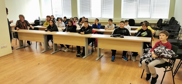 Петокласници посетиха районната прокуратура в Кюстендил
