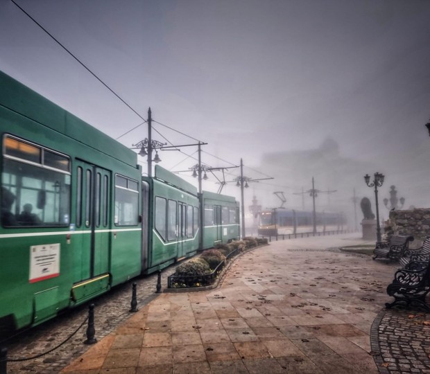 Гъста мъгла се спусна над София