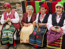 Празнична седянка с участие на местни певчески групи организират в добруджанското село Котленци