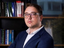 Адв. Караколев: Мит е тезата, че договорите с професионални домоуправители са силно обвързващи