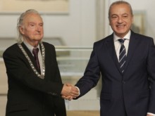 Гълъб Донев връчи държавно отличие на акад. Людмил Стайков