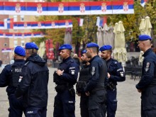 Полицаи от ЕС патрулират Северно Косово след оставката на косовските сърби