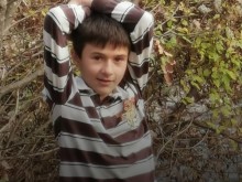 Сашко е бил контактен и е поискал вода, бащата с първи думи