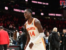 НБА: Атланта Хоукс спечели драматично домакинството си на Торонто
