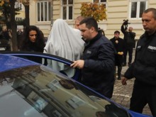 Двама от 13-те задържани за педофилия остават в ареста