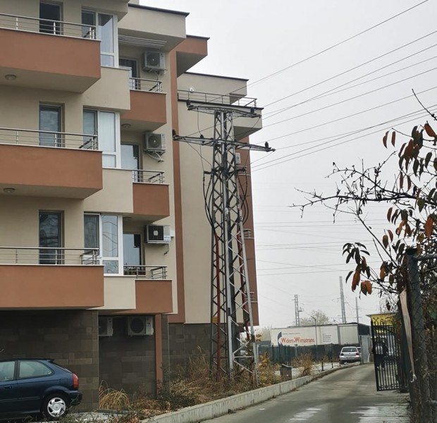 </TD
>Строителният бум в Пловдив поражда ситуации, някои от които откровено