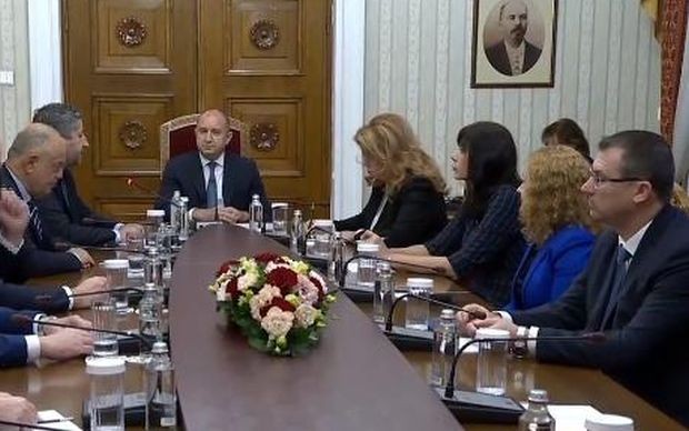 Румен Радев: Третият мандат ще бъде връчен след Нова година
