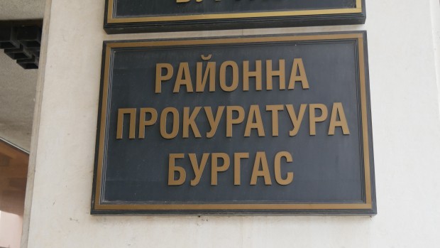 </TD
>Двама украински граждани са задържни в Бургас за кражба в