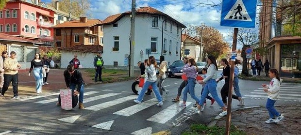 "Послания на есенния лист" в Кюстендил