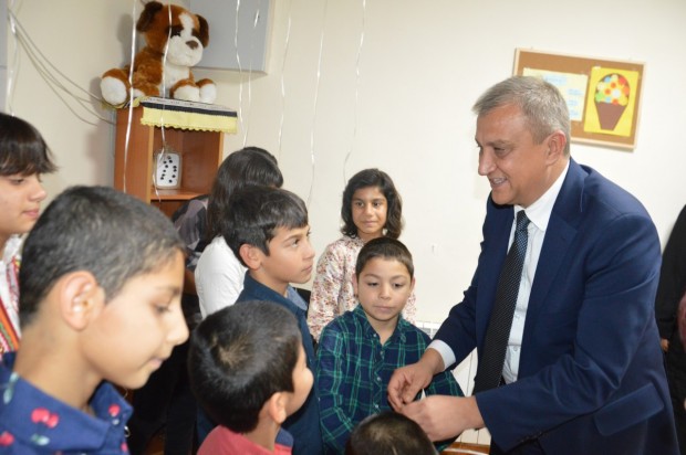 Кметът на Благоевград сподели Деня на хрстиянското семейство с деца от Център за настаняване от семеен тип